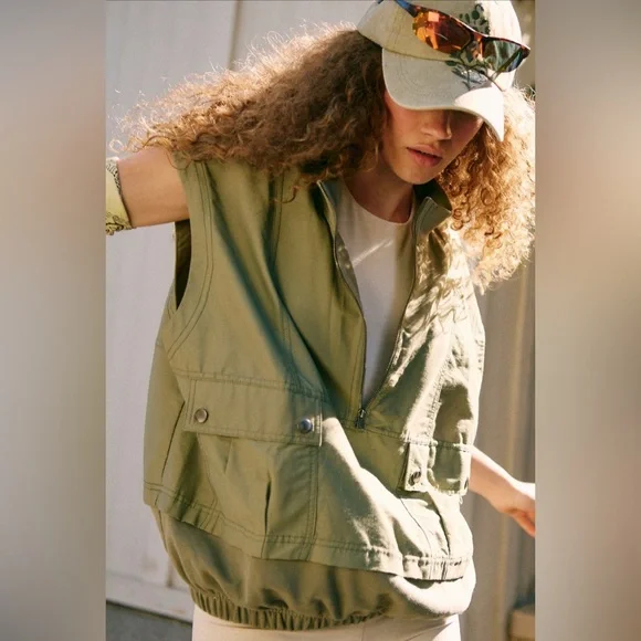 FP MOVEMENT by FREE PEOPLE Present Moment Vest - Picture 3 of 10